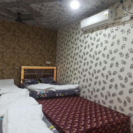 Shree Kashi Govardhan Dham Hotel Ujjain Luaran gambar