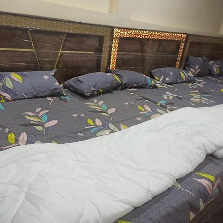 Shree Kashi Govardhan Dham Hotel Ujjain Luaran gambar