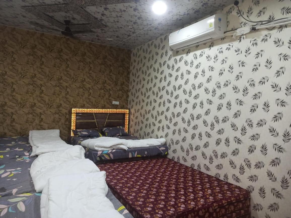 Shree Kashi Govardhan Dham Hotel Ujjain Luaran gambar